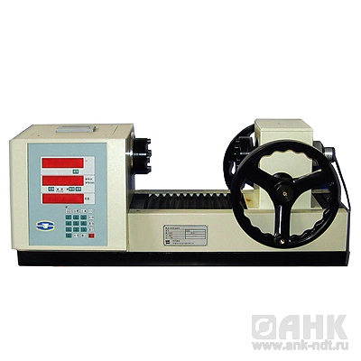 Машина для испытания металлов на кручение NJS-02