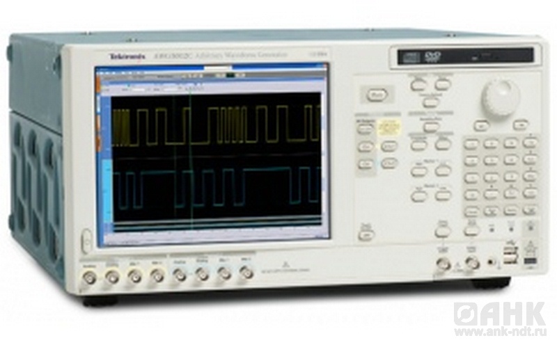 Генератор сигналов произвольной формы AWG5002C