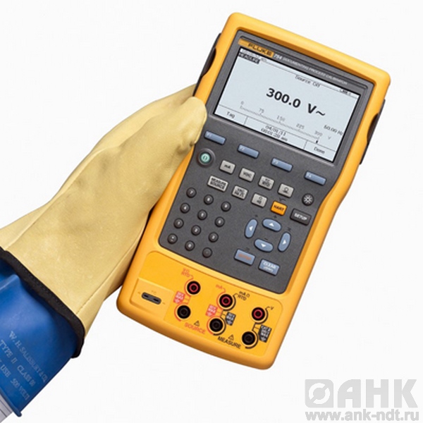Регистрирующий калибратор Fluke 754